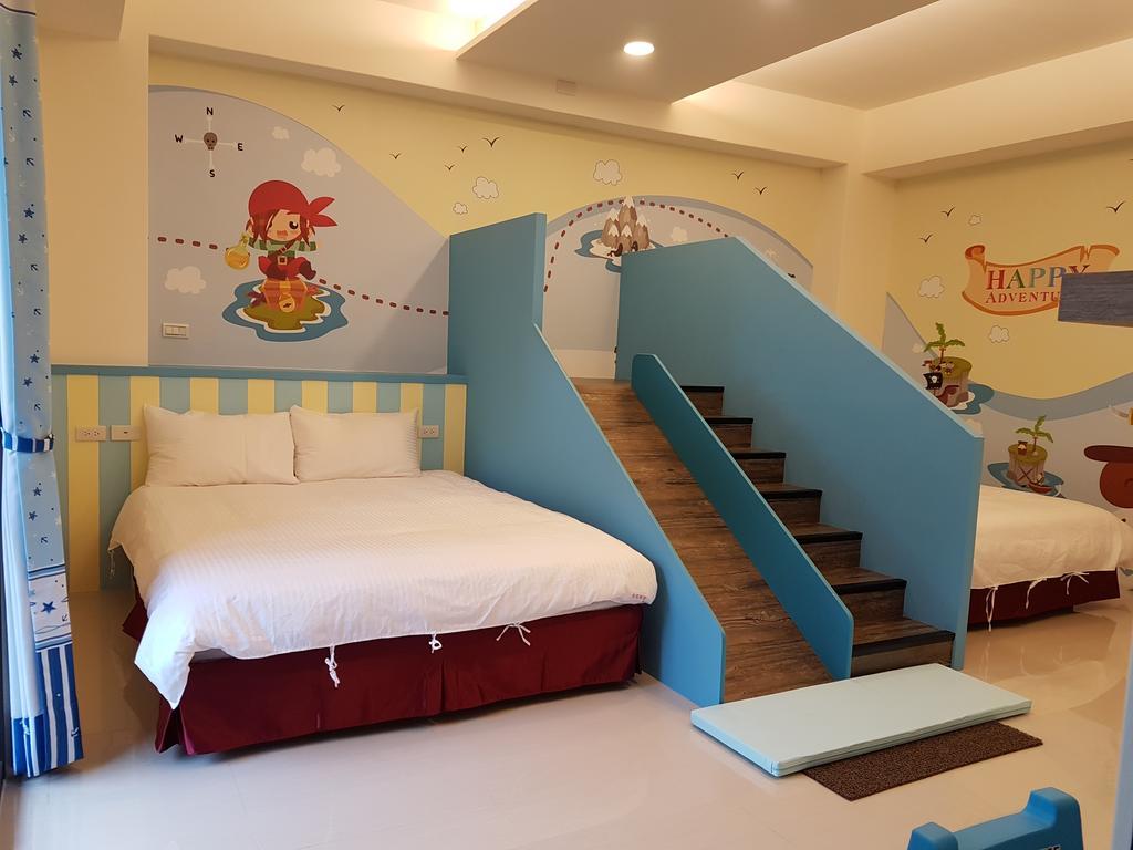 Childlike Innocence Homestay Hualien City Ngoại thất bức ảnh