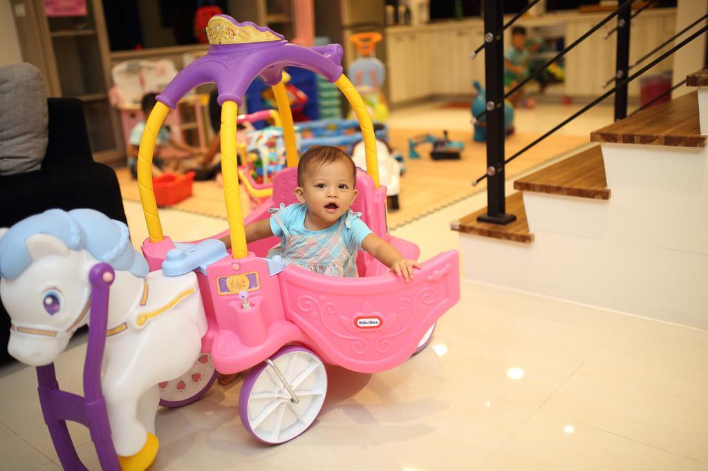 Childlike Innocence Homestay Hualien City Ngoại thất bức ảnh
