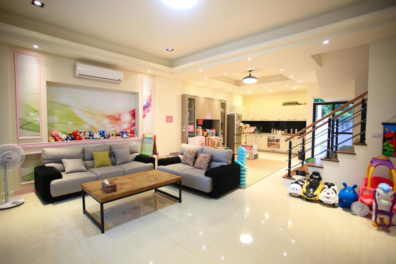Childlike Innocence Homestay Hualien City Ngoại thất bức ảnh